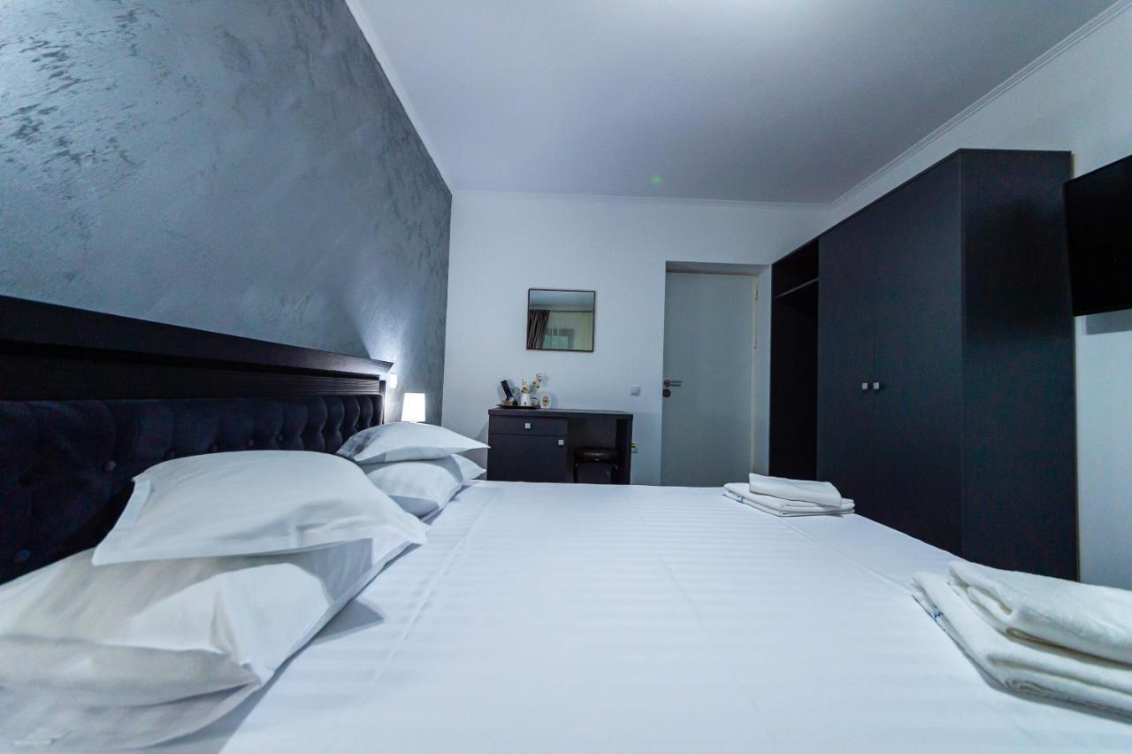 Casa Avram Villa Râmnicu Vâlcea Eksteriør billede