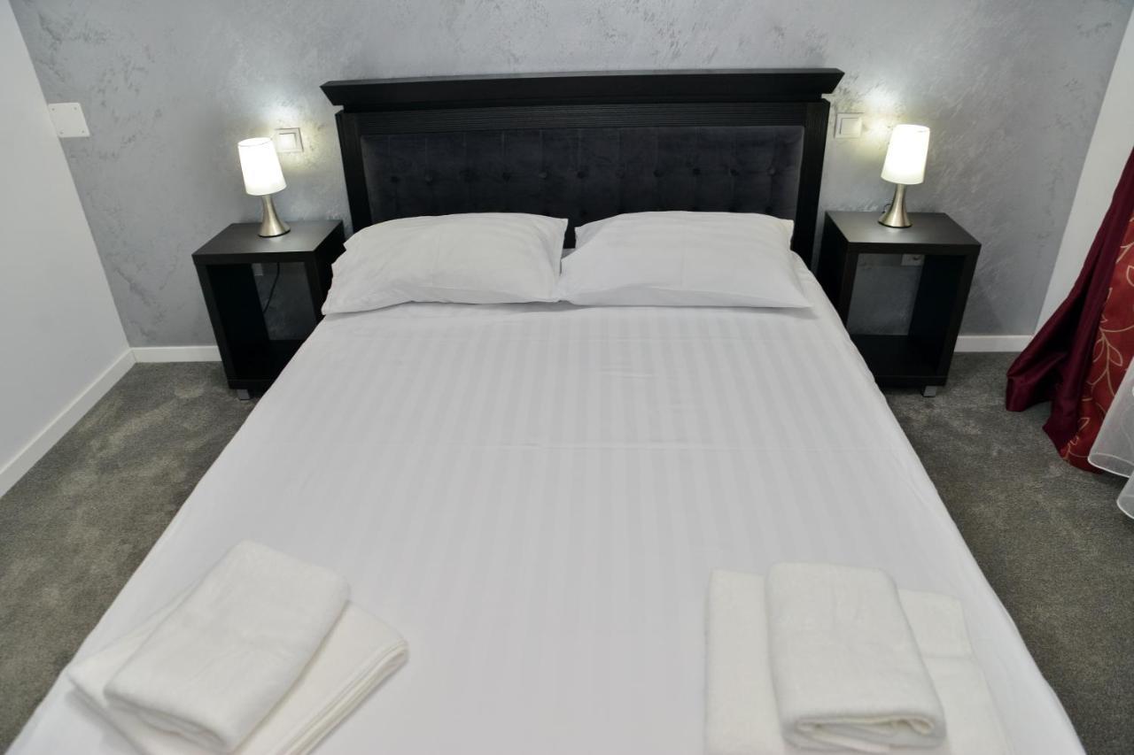 Casa Avram Villa Râmnicu Vâlcea Eksteriør billede