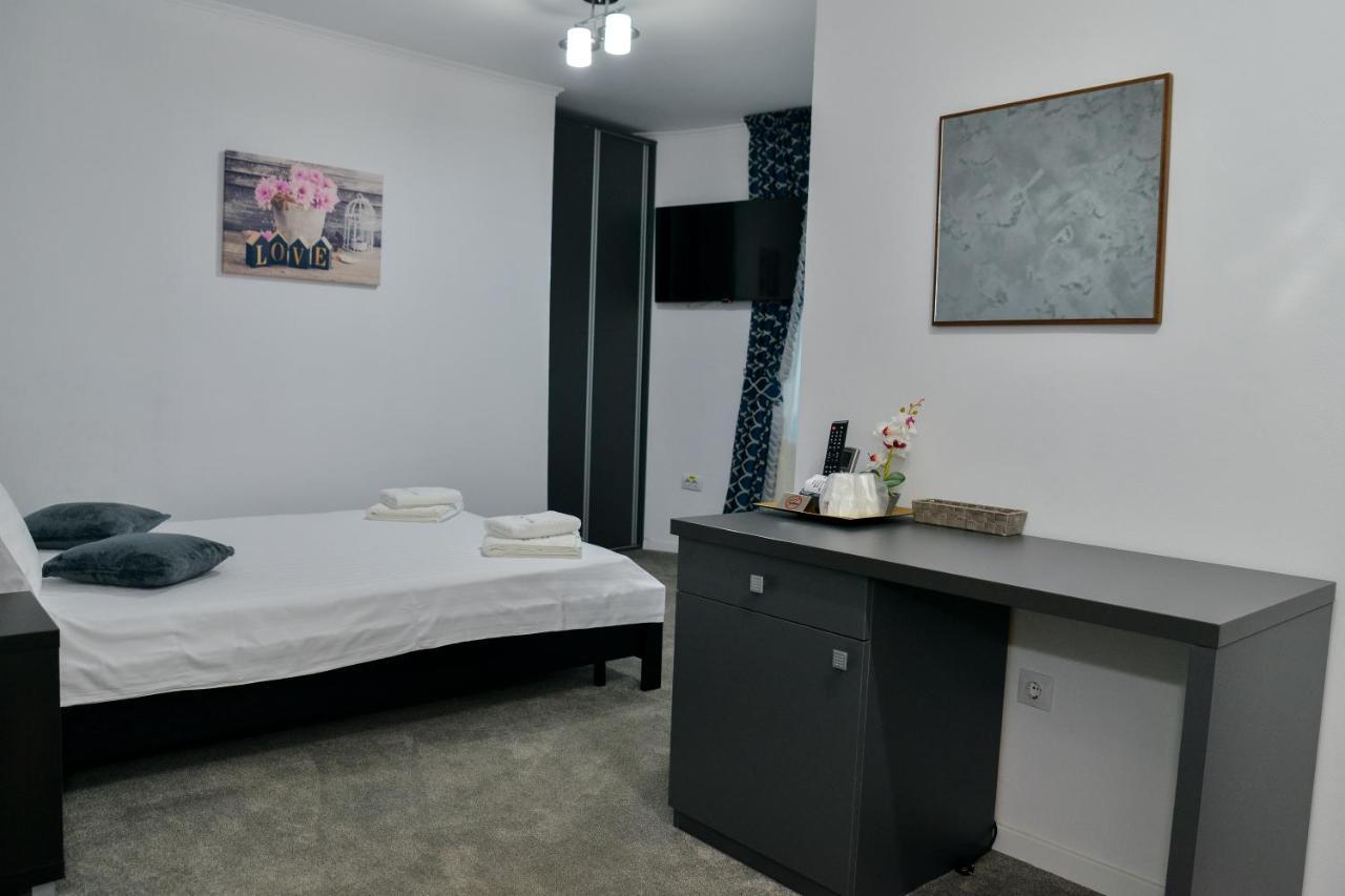 Casa Avram Villa Râmnicu Vâlcea Eksteriør billede