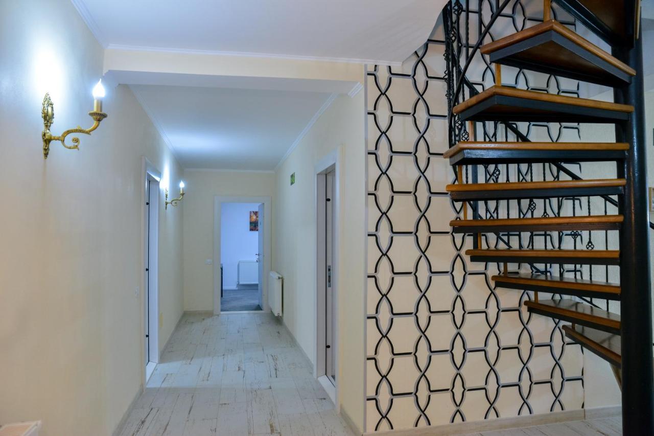 Casa Avram Villa Râmnicu Vâlcea Eksteriør billede