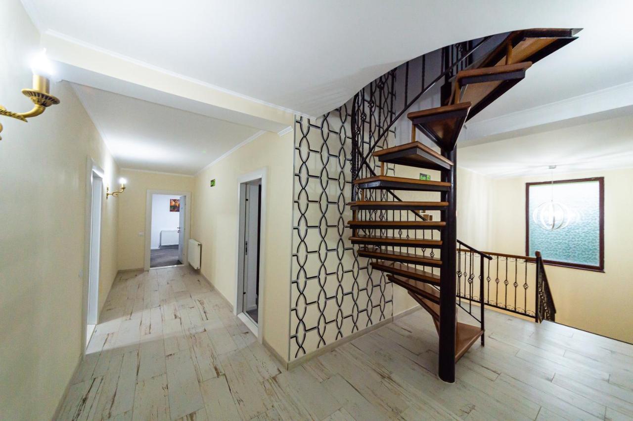 Casa Avram Villa Râmnicu Vâlcea Eksteriør billede